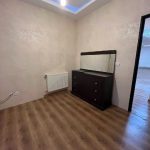 آپارتمان ۱۳۰متری طبقه اول