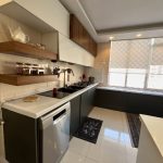 آپارتمان ۹۰متری طبقه اول