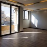 آپارتمان ۱۰۰متری طبقه چهارم