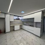 آپارتمان ۱۲۰متری طبقه سوم